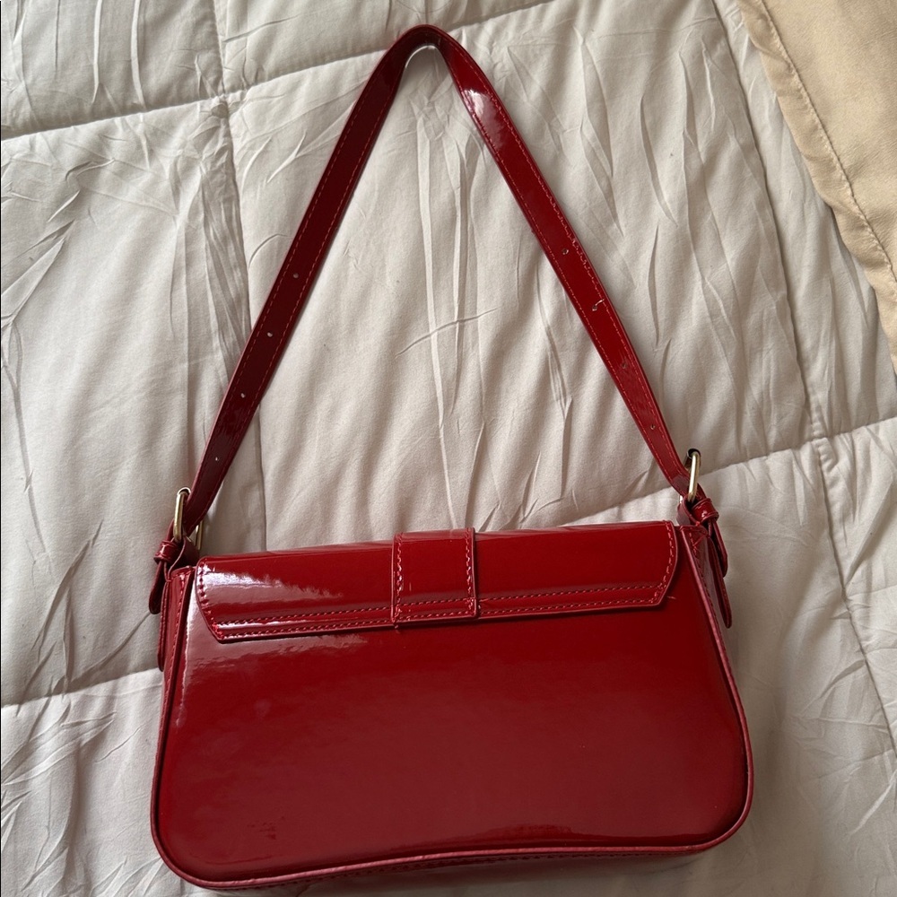 Red Purse - Picture 4 of 5
